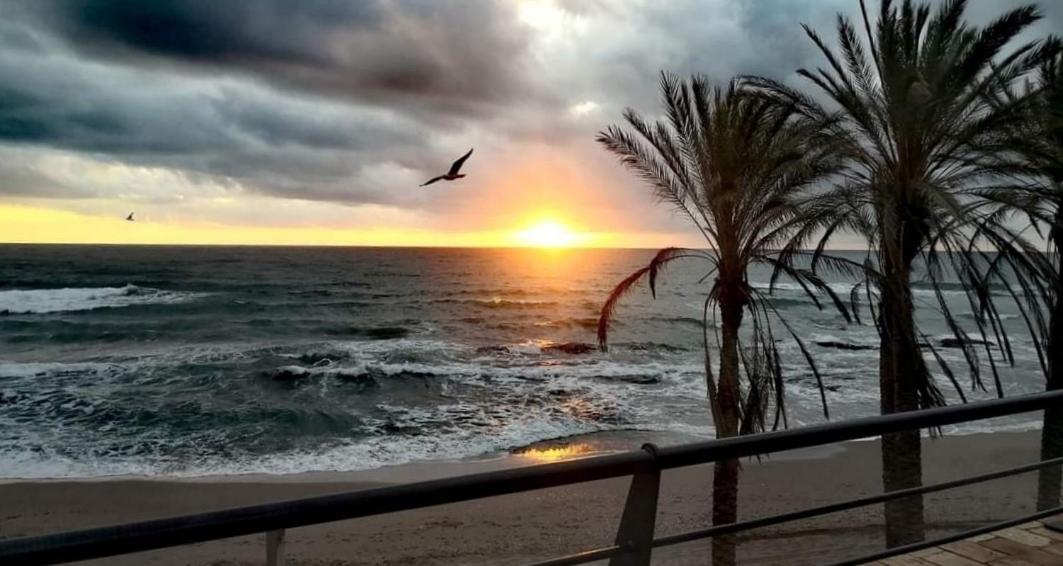 El Estudio De La Playa Benalbeach Vistas Al Mar Benalmádena Exteriér fotografie