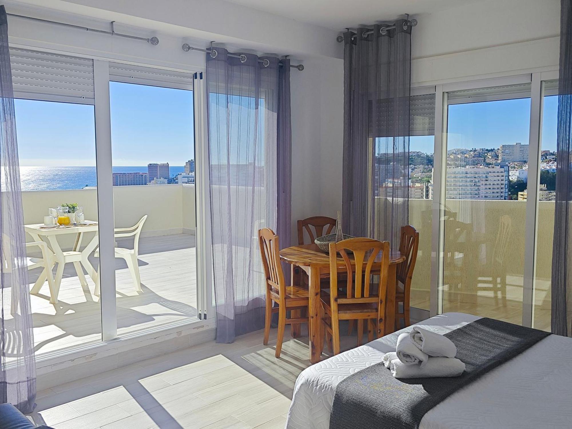 El Estudio De La Playa Benalbeach Vistas Al Mar Benalmádena Exteriér fotografie