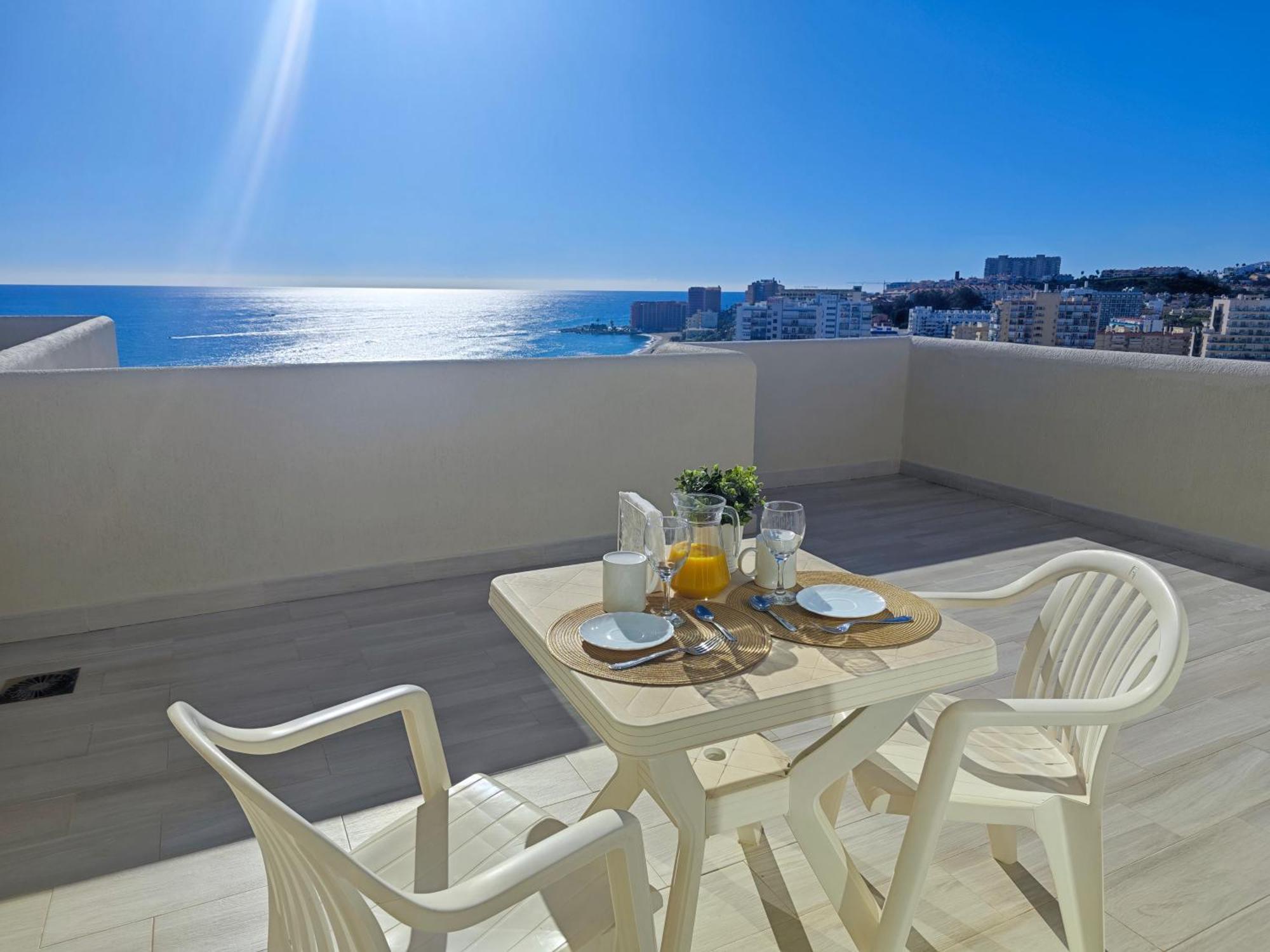El Estudio De La Playa Benalbeach Vistas Al Mar Benalmádena Exteriér fotografie