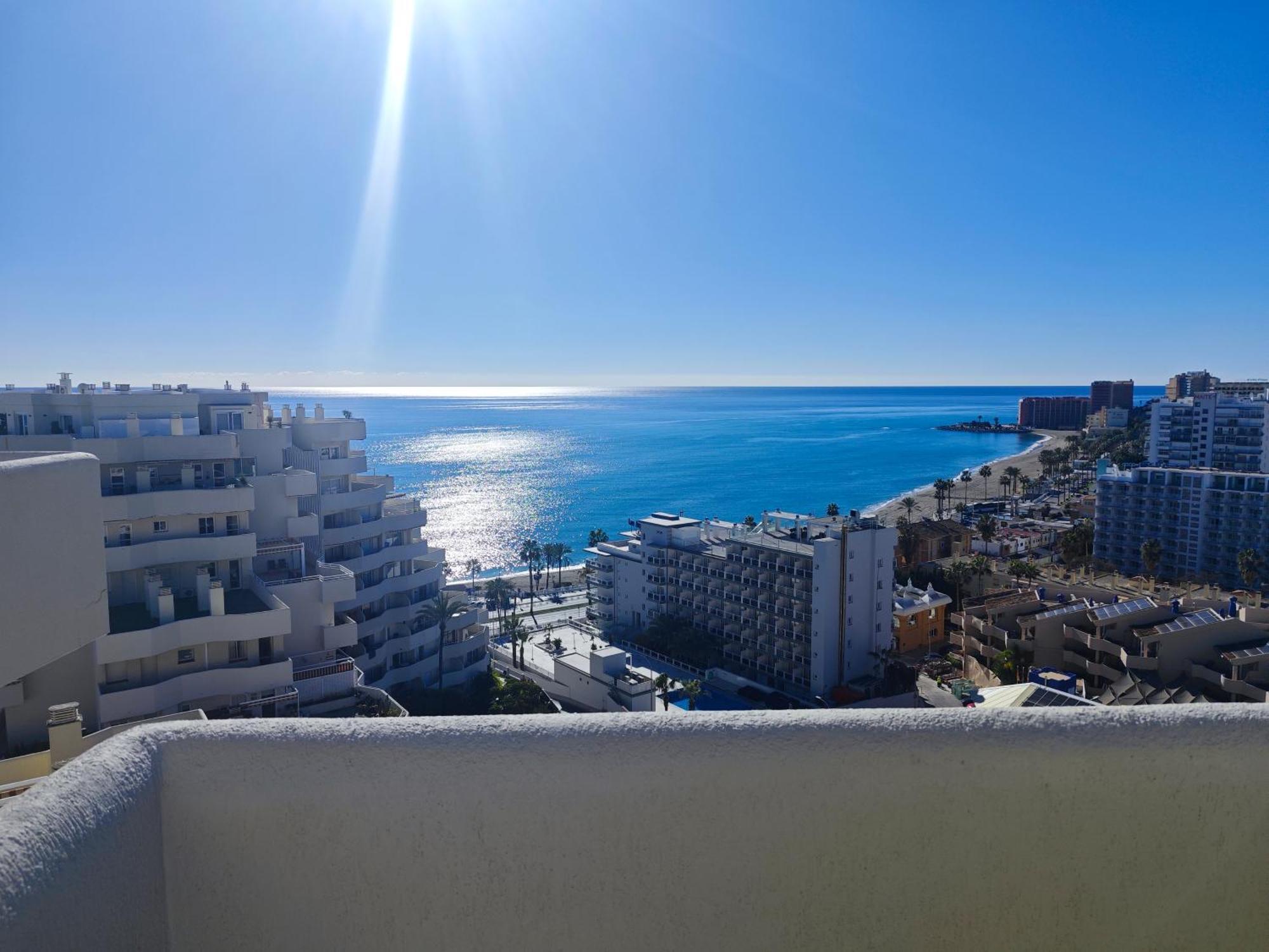 El Estudio De La Playa Benalbeach Vistas Al Mar Benalmádena Exteriér fotografie
